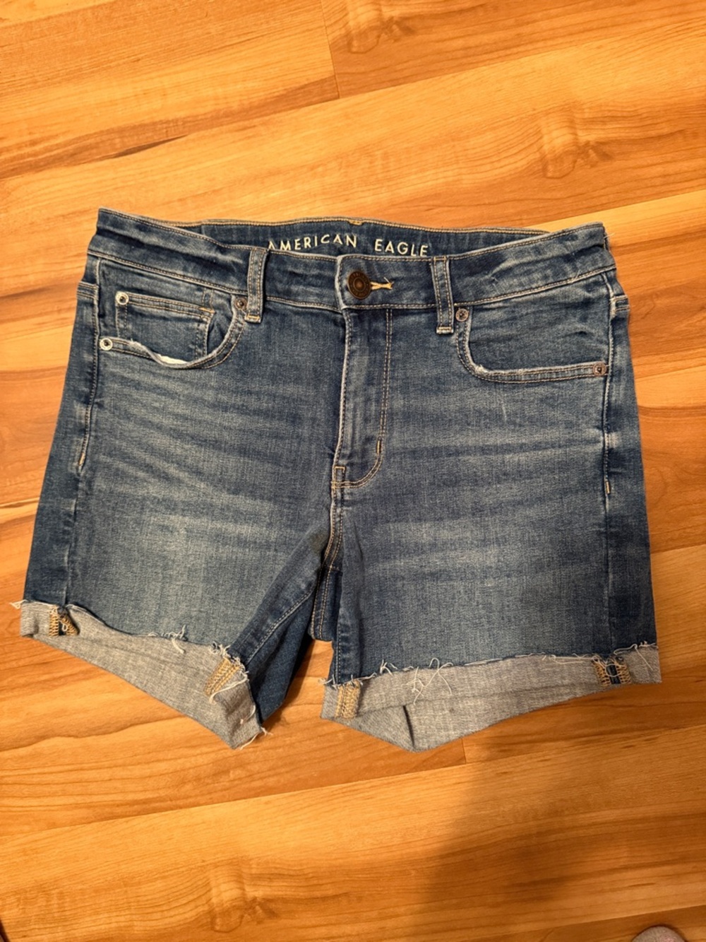New/no tag American Eagle Midi Shorts-8